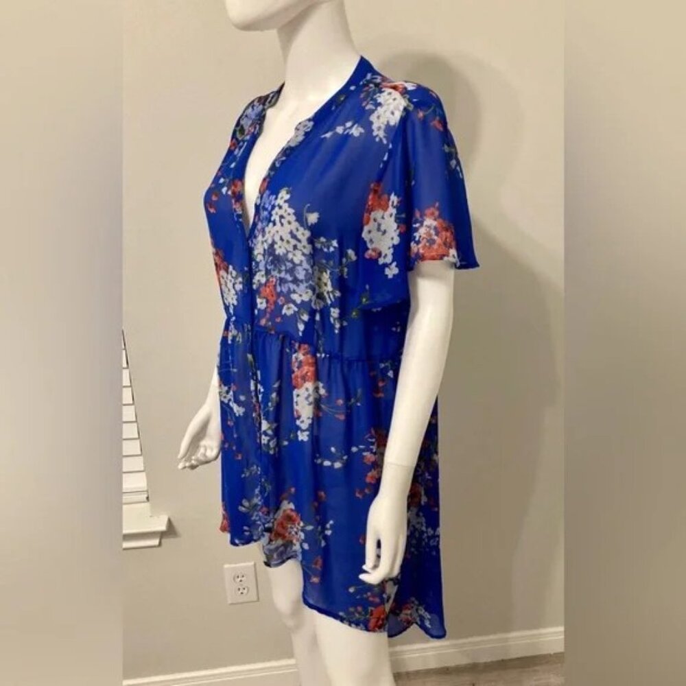 NWOT Lexie Blue Floral Short Sleeve Hi Low Tunic Size 6X (30/32) - Picture 4 of 5